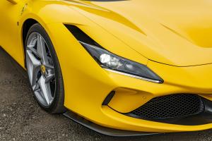 Ferrari F8 Spider 2019 года 